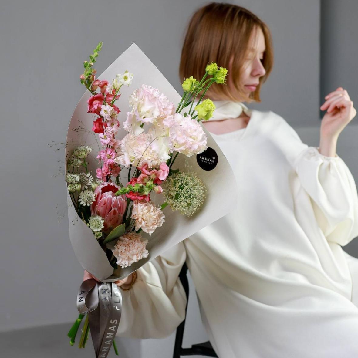 Авторский кулек с экзотичной протеей (в двух размерах)