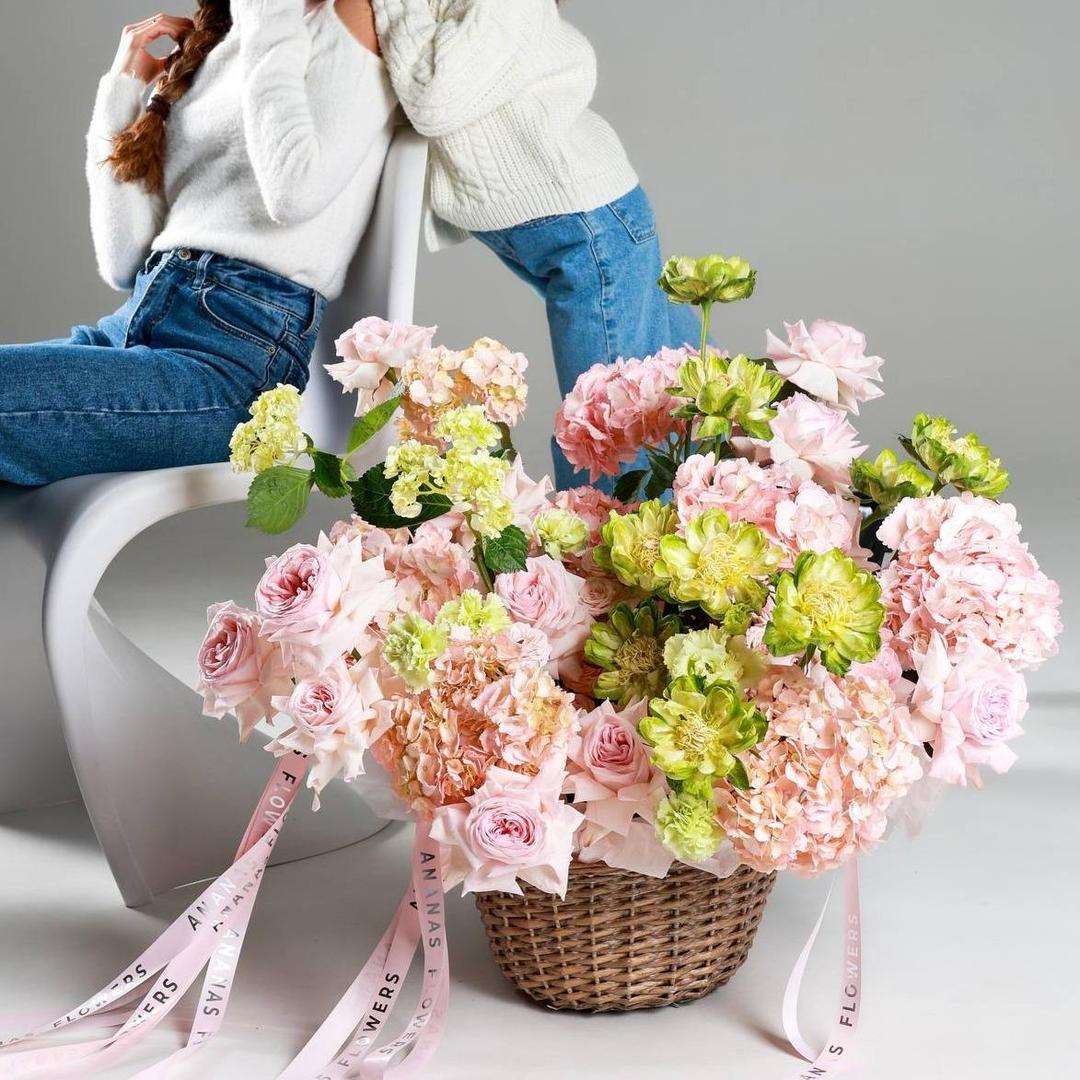 Композиция в корзине Розовый замок