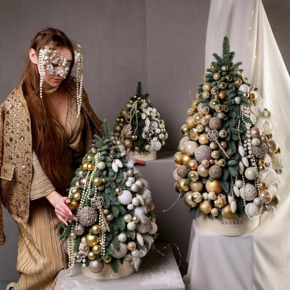 ЕЛКА В ЗОЛОТОЙ ГАММЕ (В ТРЕХ РАЗМЕРАХ)