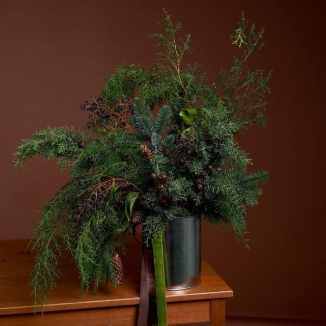 Композиция с хвоей в банке Трюфель