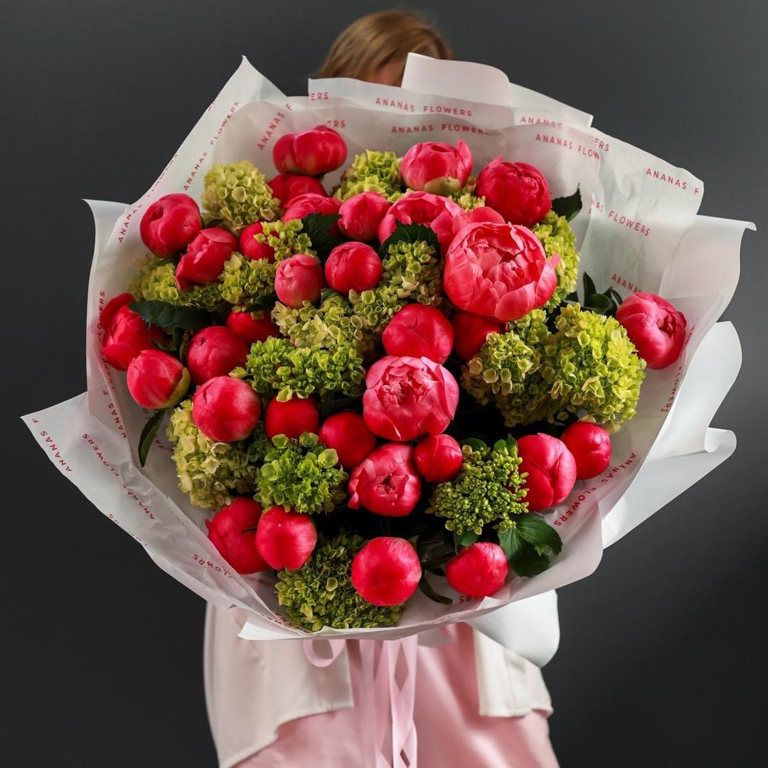 Букет Сочный пион Coral Charm